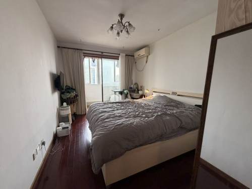 Housing image — Bedroom