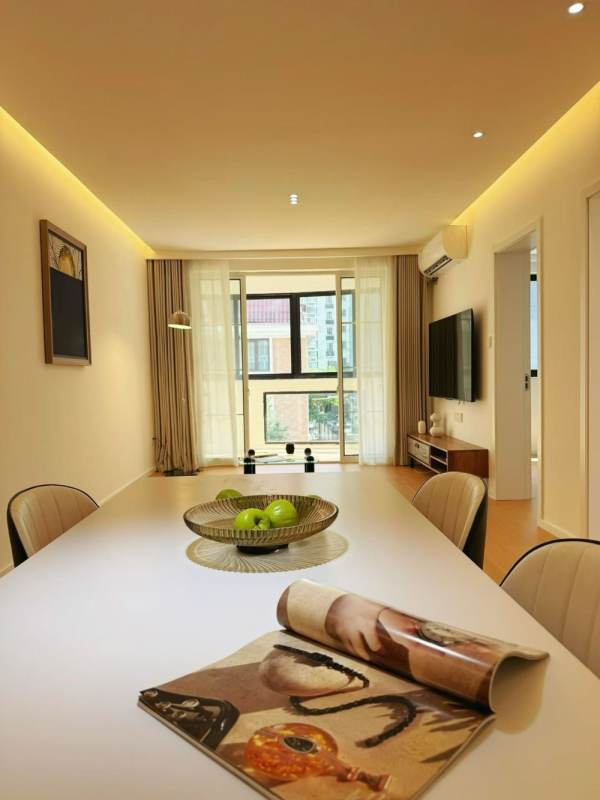 Housing image — Living Room
