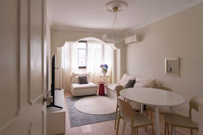 1BR Apartment in Xujiahui (L1/L9/L11)