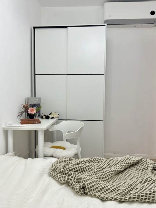 Housing image — Bedroom