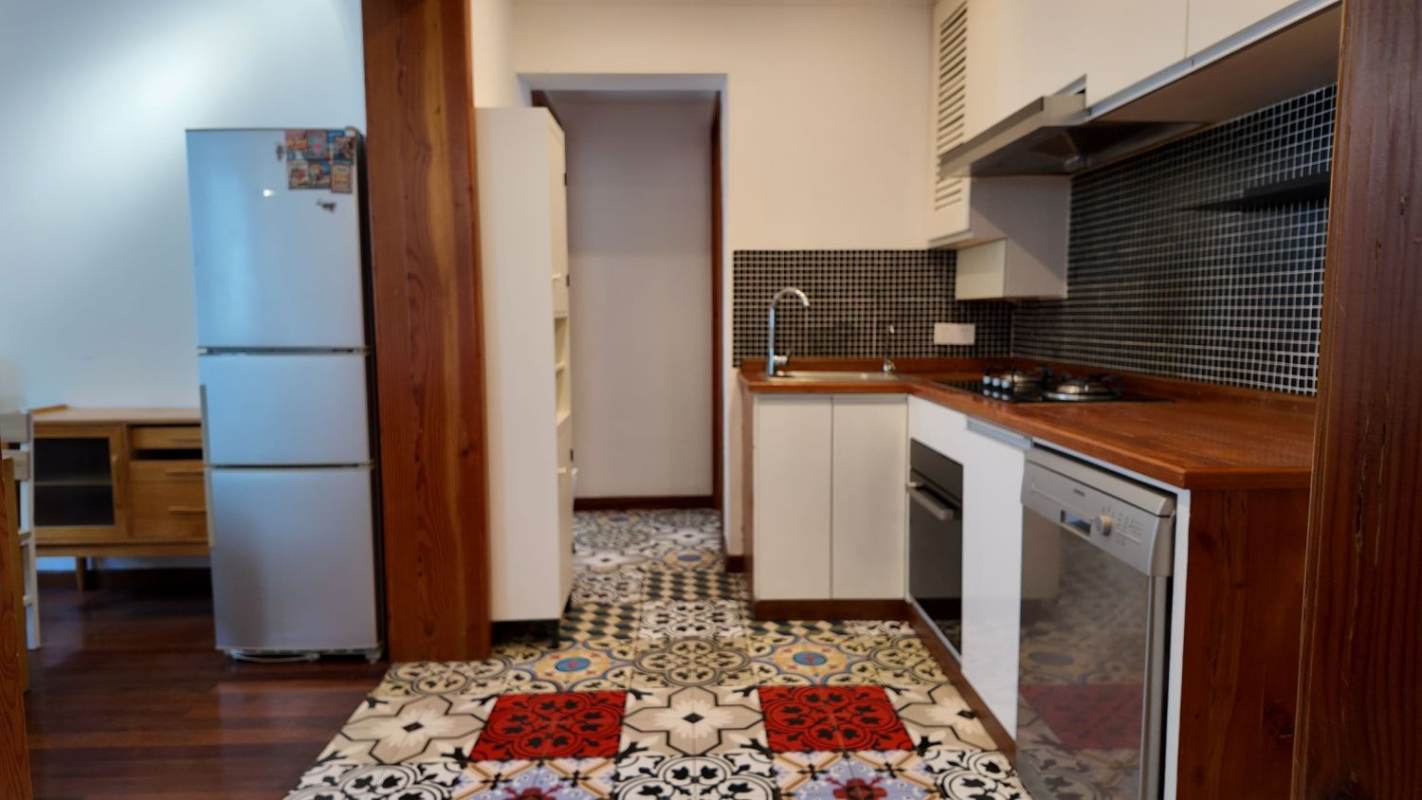 Housing image — Kitchen