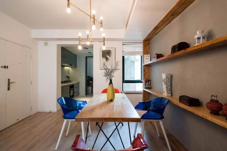 Housing image — Dining Area