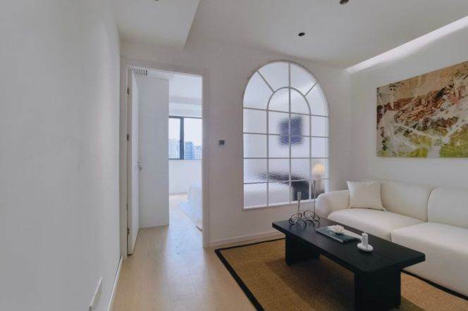 1BR Apartment in Old Xuhui (L9/L12)