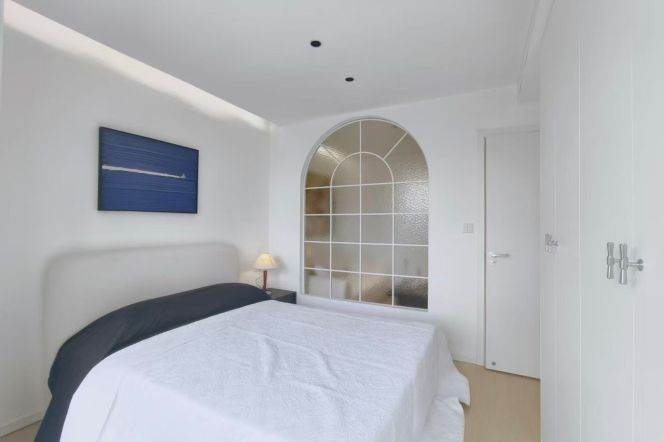 1BR Apartment in Old Xuhui (L9/L12)
