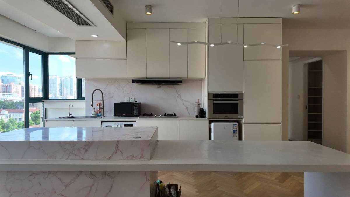 Housing image — Kitchen