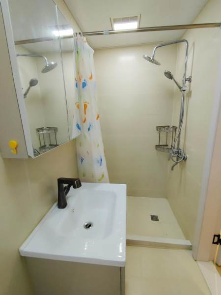 Housing image — Bathroom