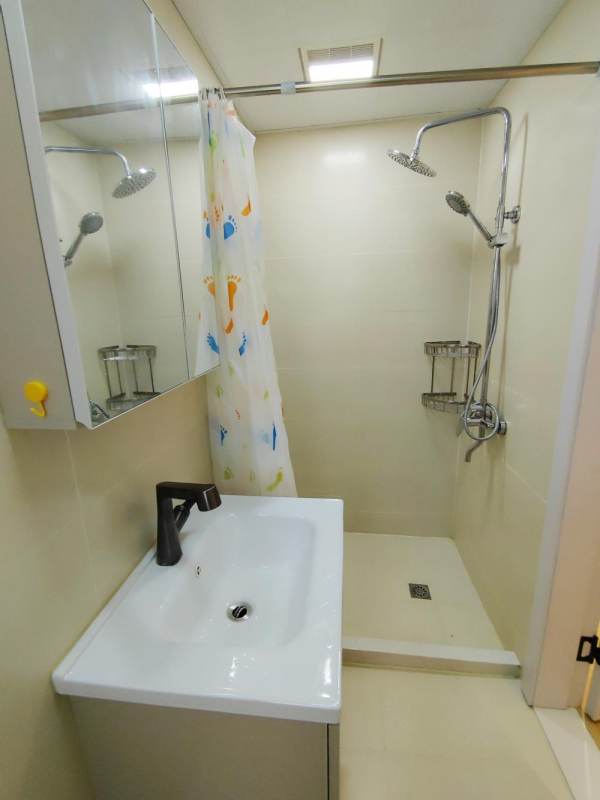 Housing image — Bathroom