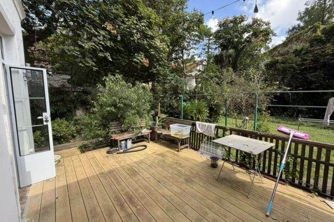 Spacious 1BR Heritage Apartment in Old Xuhui with Terrace