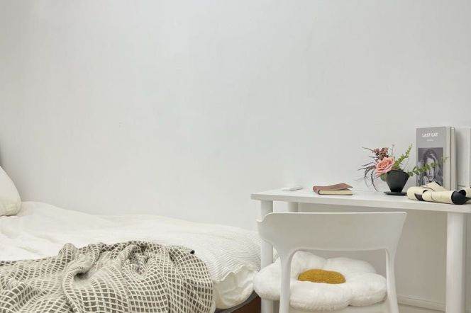6BR Shared Apartment near Nanjing Xi Lu (L2/L12/L13)