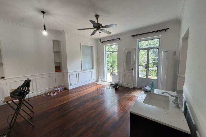 Spacious 1BR Heritage Apartment in Old Xuhui with Terrace