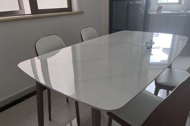 High-Floor 2BR Apartment in Jing'an with Floor-to-Ceiling Windows (L13/L14)
