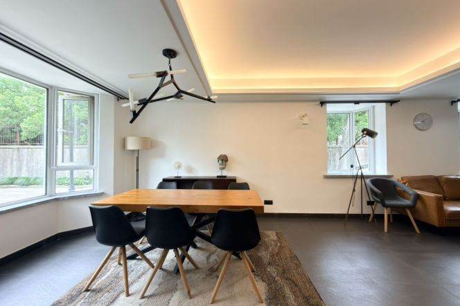 Spacious 3BR Villa in Hongqiao CBD