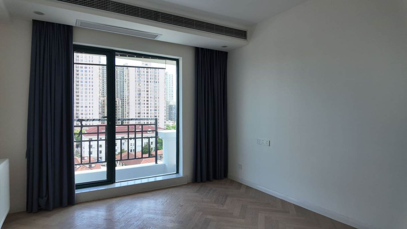 Housing image — Bedroom