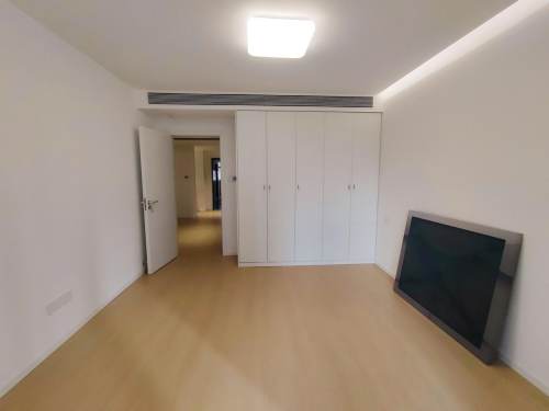 Housing image — Bedroom