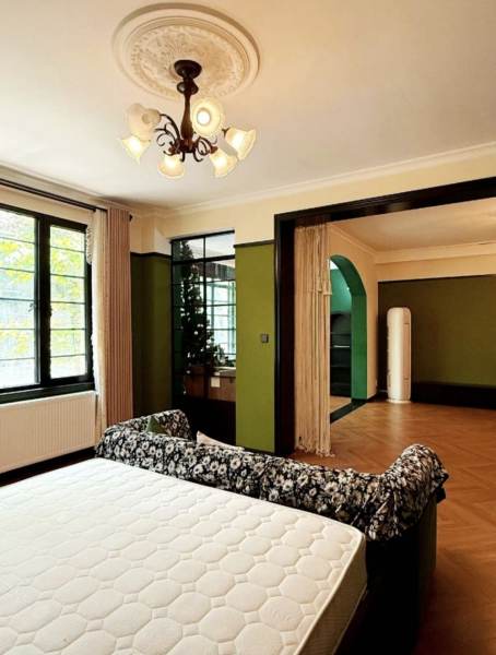 Housing image — Bedroom