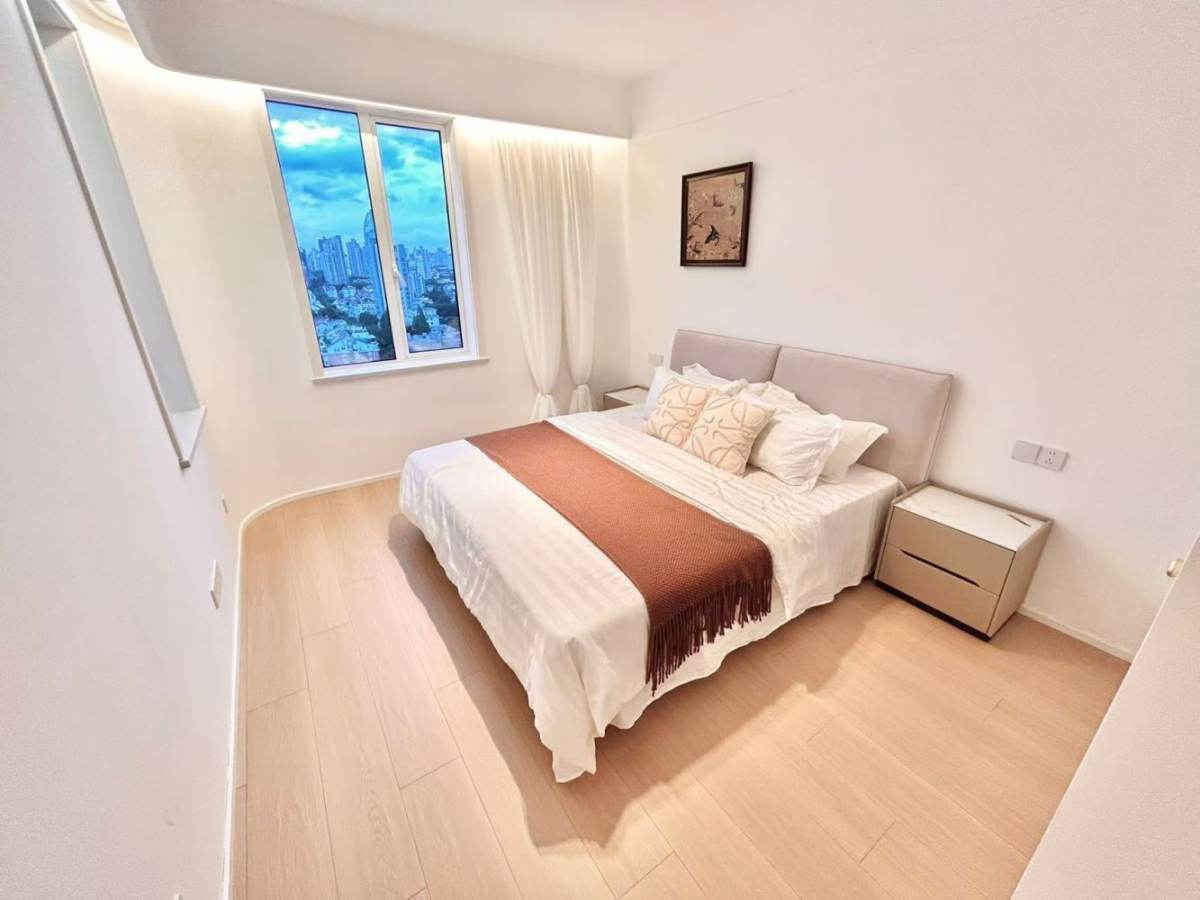 Housing image — Bedroom
