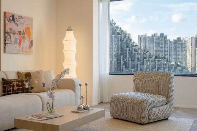 Spacious 2BR Apartment near Shanghai Railway Station Metro (L13)