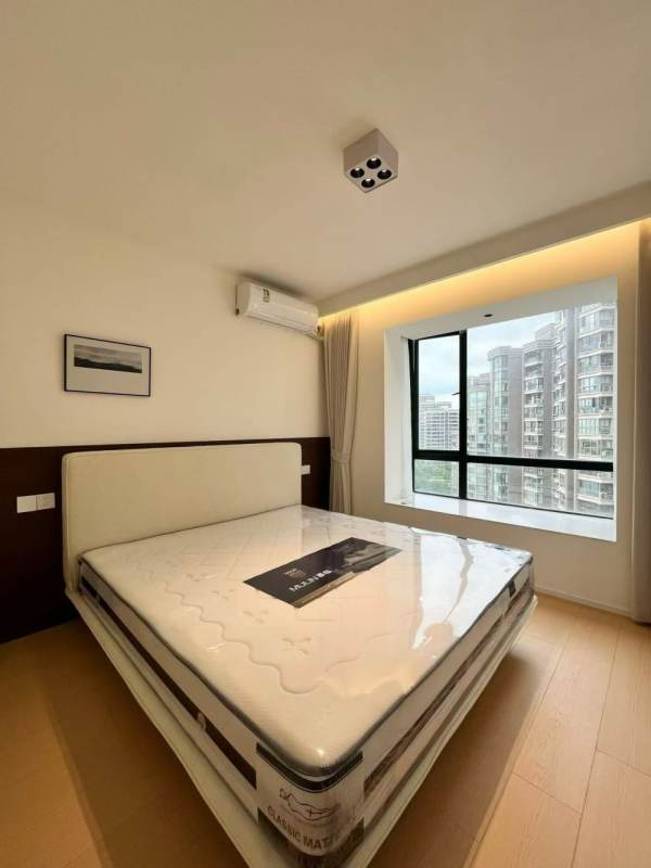 Housing image — Bedroom