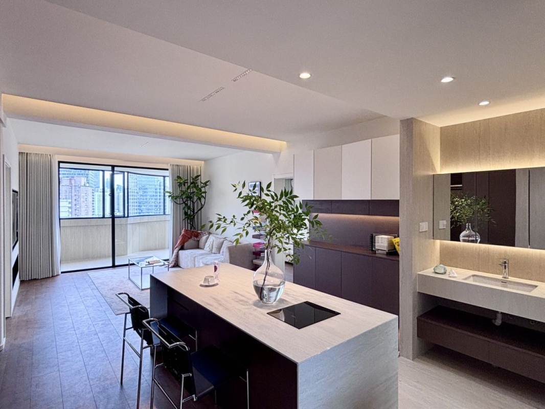 Housing image — Living Room