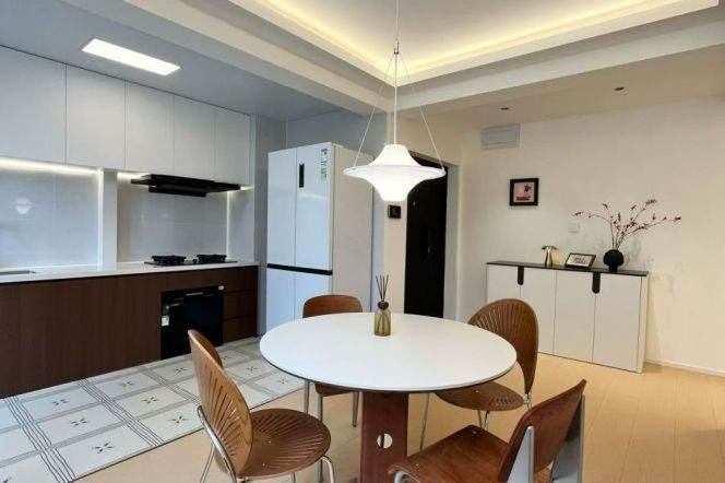 3BR Apartment near Wuning Road Metro with Floor-to-Ceiling Windows (L13/L14)
