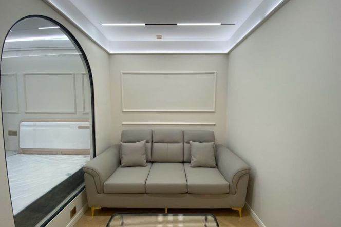 1BR Apartment in Gubei (L10)