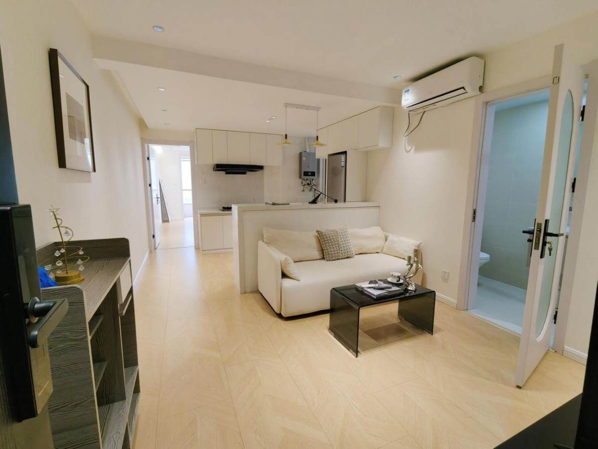 Housing image — Living Room