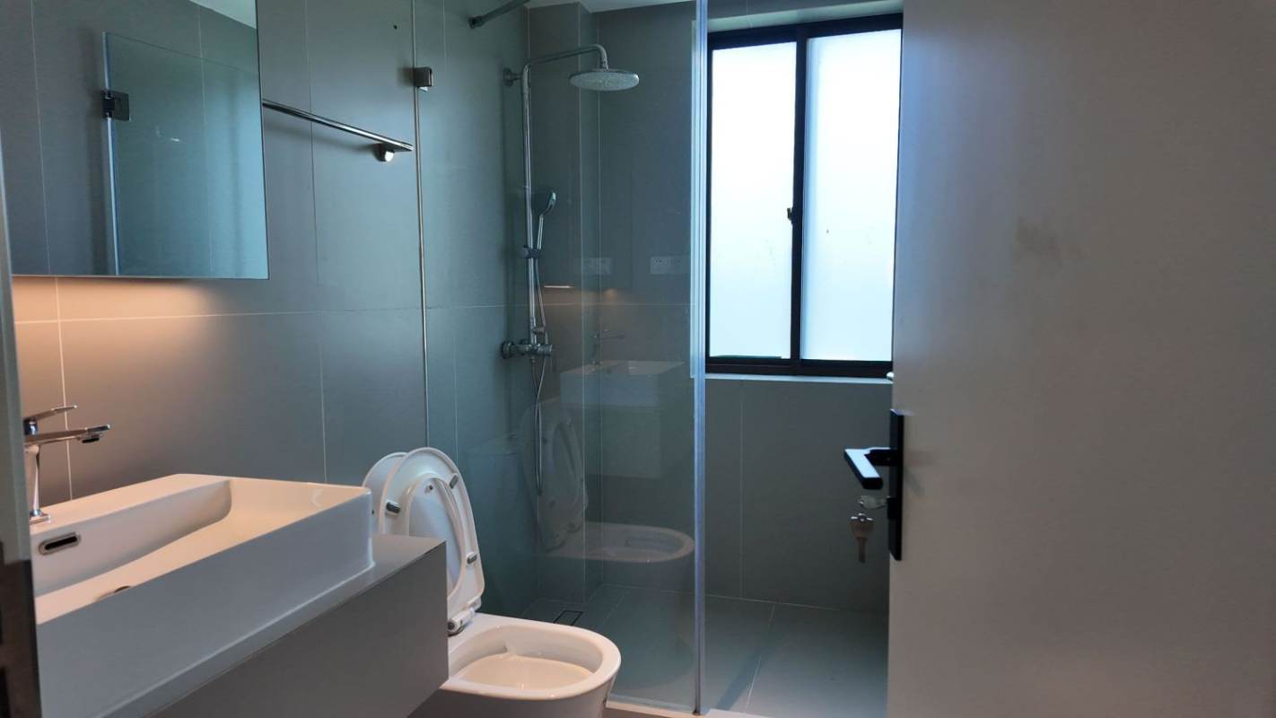Housing image — Bathroom