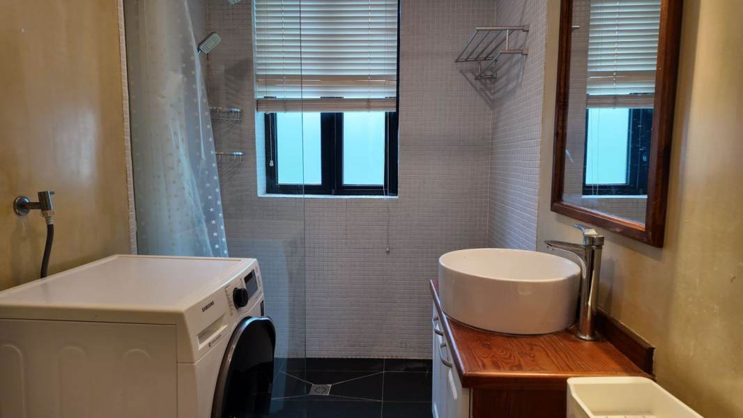 Housing image — Bathroom