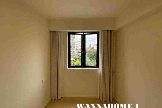 3BR Apartment near Changshou Rd Metro with Floor-to-Ceiling Windows (L7/L13)