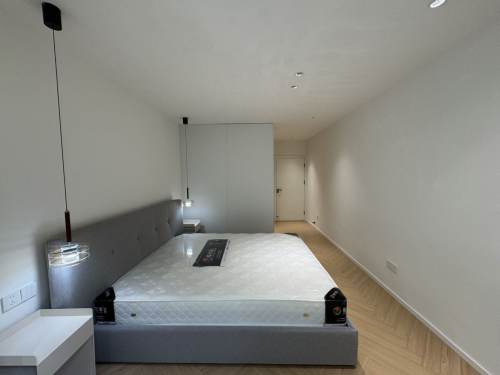 Housing image — Bedroom