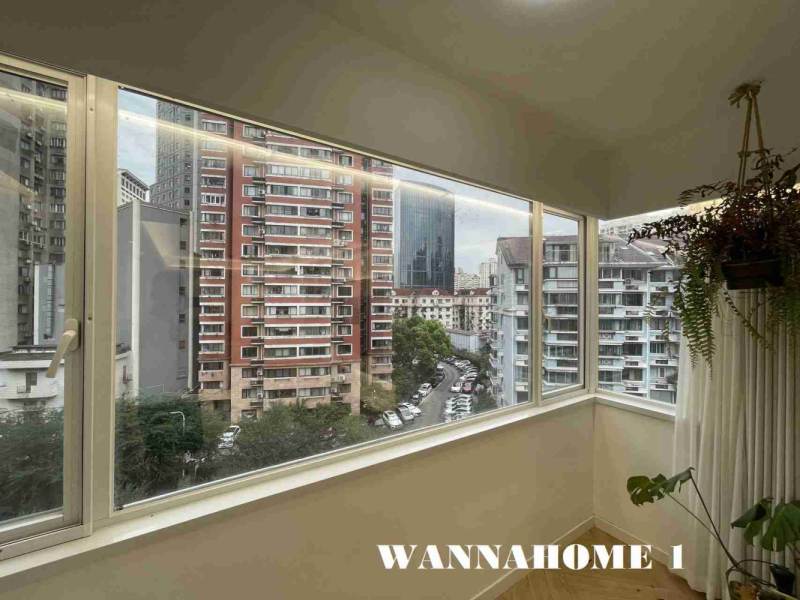 Housing image — Balcony