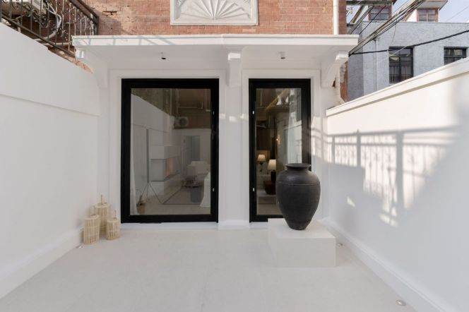 Spacious 4BR Lane House in Jing'an with Terrace (L7)