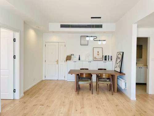 Housing image — Dining Area