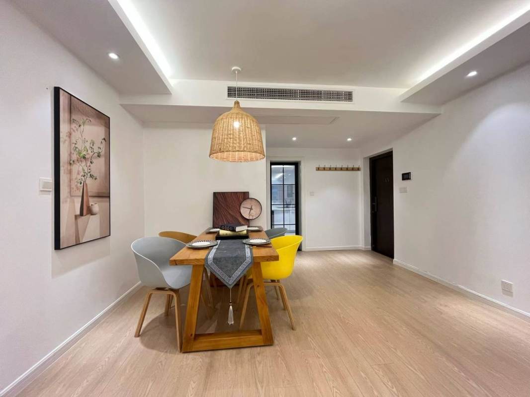 Housing image — Living Room