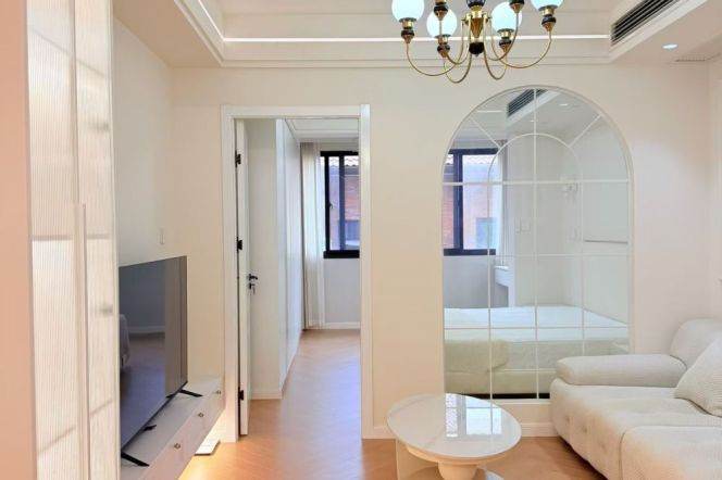 Spacious 1BR Apartment near Zhongshan Park (L3/L4)