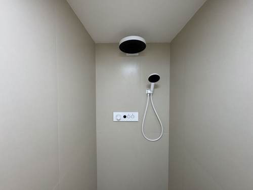 Housing image — Bathroom