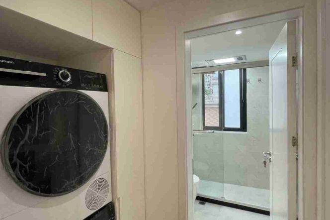 2BR Apartment in Jing'an with Floor-to-Ceiling Windows (L7/L13/L14)