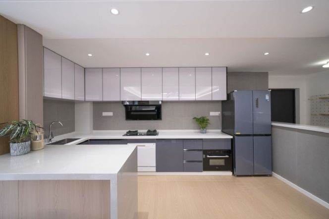 Spacious 2BR Apartment near Dapuqiao Metro with Terrace (L9/L12)