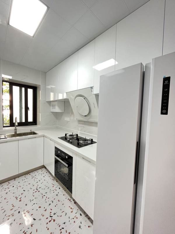 Housing image — Kitchen