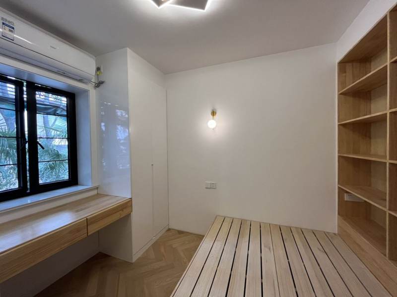 Housing image — Bedroom