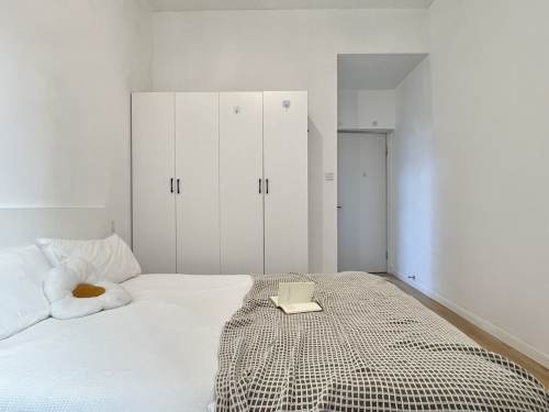 Housing image — Bedroom