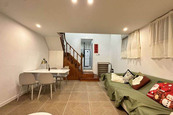 1BR Heritage Apartment near Shanghai Centre