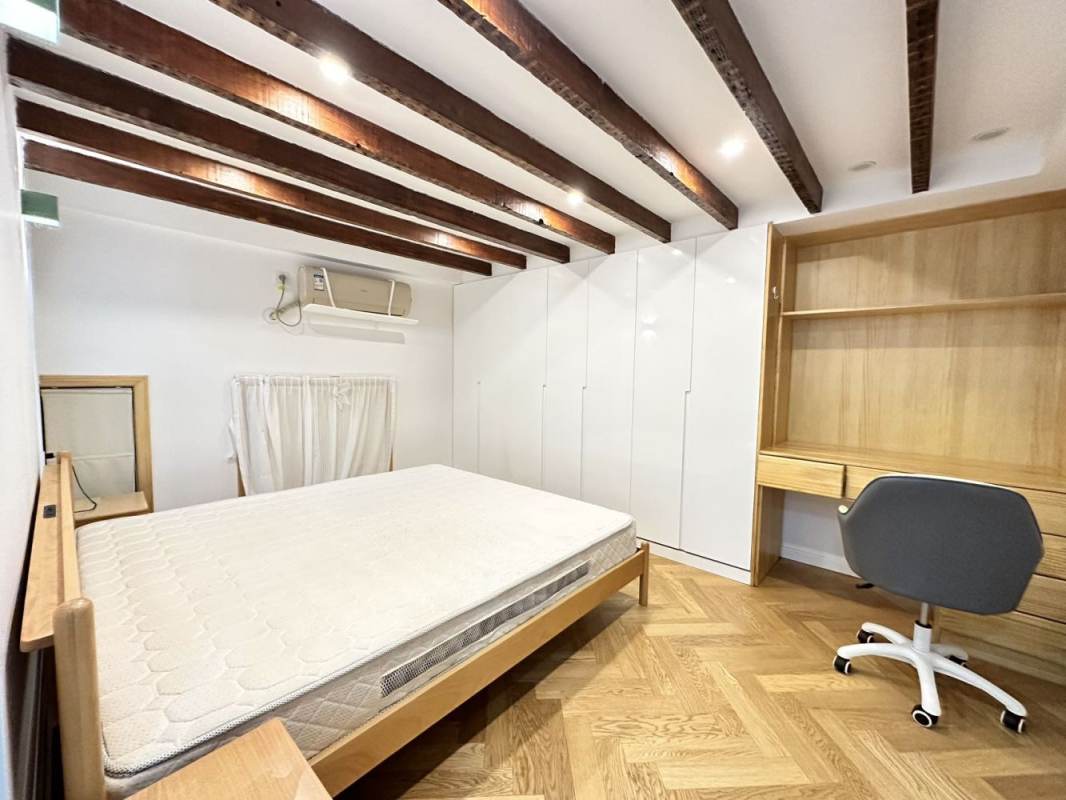 Housing image — Bedroom