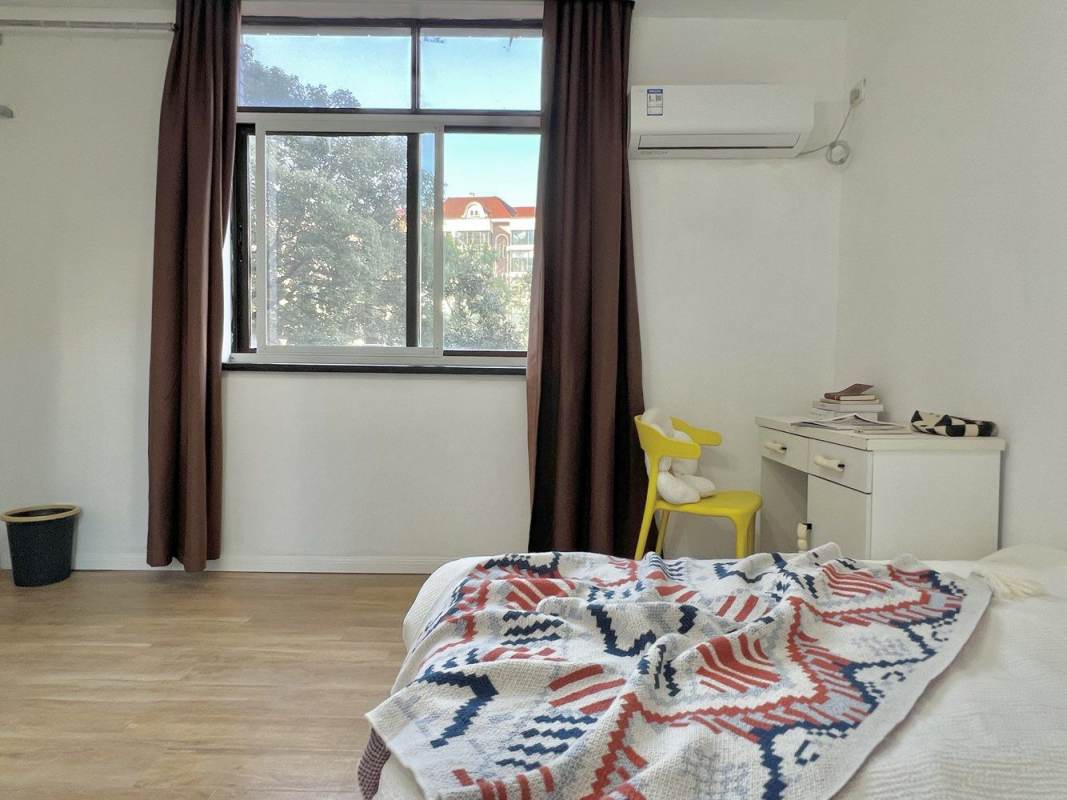 Housing image — Bedroom