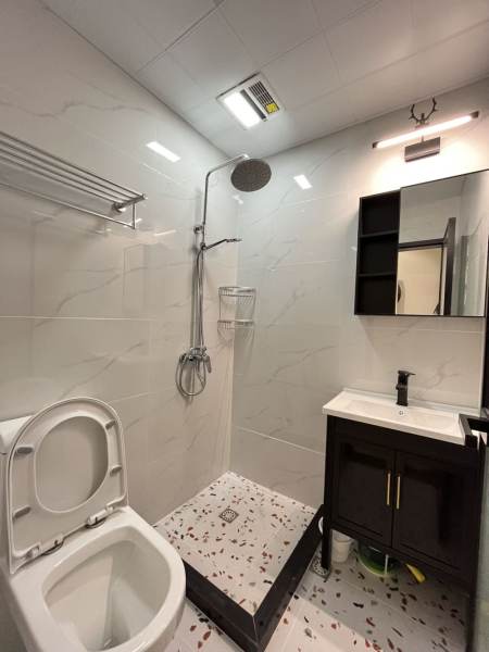 Housing image — Bathroom