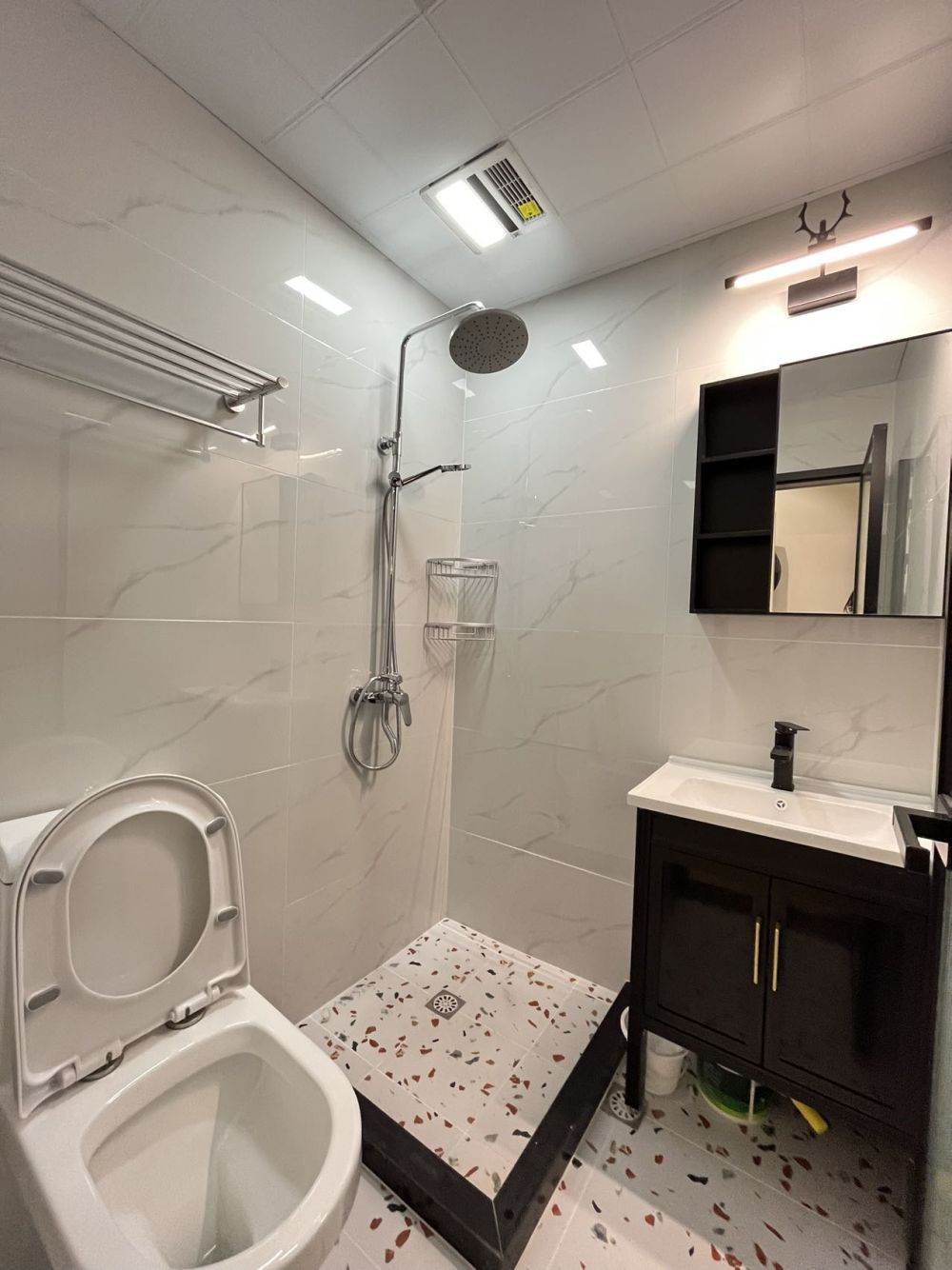 Housing image — Bathroom