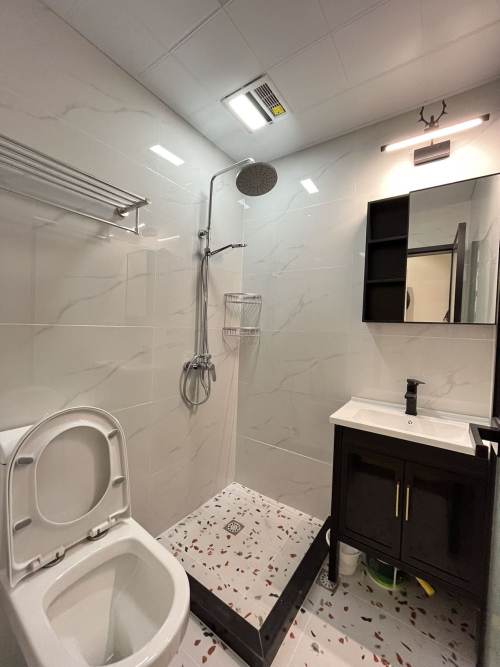 Housing image — Bathroom