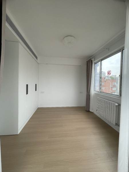 Housing image — Bedroom