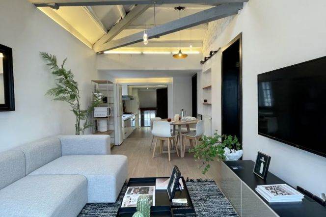 Historic High-Ceiling 2BR Lane House at Jing'an Villa (L2/L12/L13)