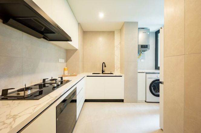 3BR Apartment in Xujiahui (L1/L9/L11)